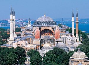 AYASOFYA, MİLLİ VE MANEVİ DURUŞ BEKLİYOR