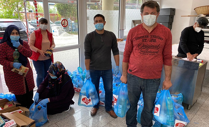 DİTİB camisinden ramazan boyunca ihtiyaç sahiplerine iftar paketi