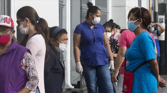 Peru’da koronavirüs 181 can daha aldı