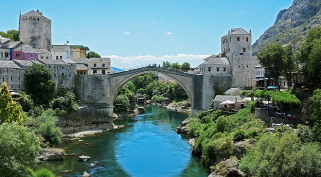 Mostar Köprüsü’nün yeniden açılışının 16. yılı