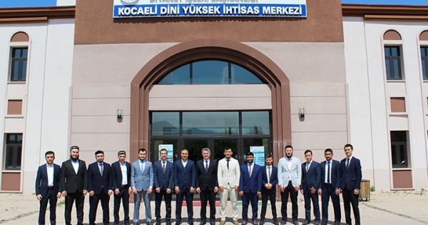 Yabancı uyruklu 15 öğrenci ihtisas eğitiminden mezun oldu