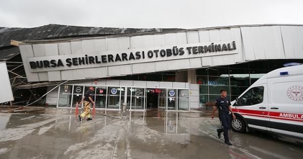 Bursa'da sağanak nedeniyle su baskınları meydana geldi