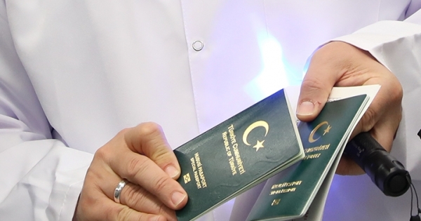 Yeşil pasaportların geçerlilik süresini uzatma işlemleri başladı