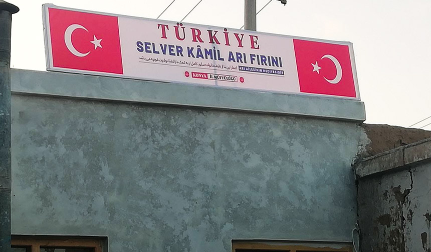 Afganistan’da yetimler için ekmek fırını açıldı