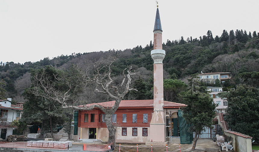 Vaniköy Camii kütüphanesiyle ayağa kalktı