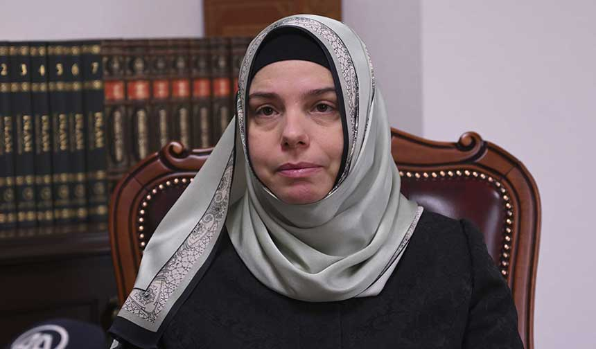 Diyanet personeli, depremzedelere manevi rehberlik yapıyor