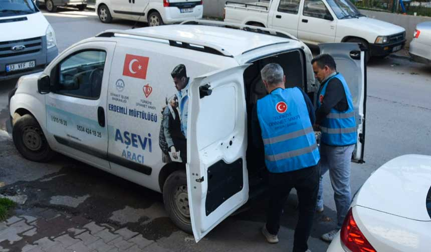 Erdemli ‘de depremzedeler için çok sayıda aşevi kuruldu