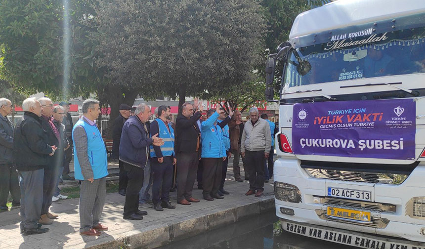 Adana’dan deprem bölgesine yardımlar sürüyor