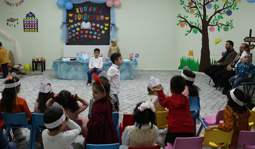 Ağrı Ulu Camii minikleri Kur’an’a geçti
