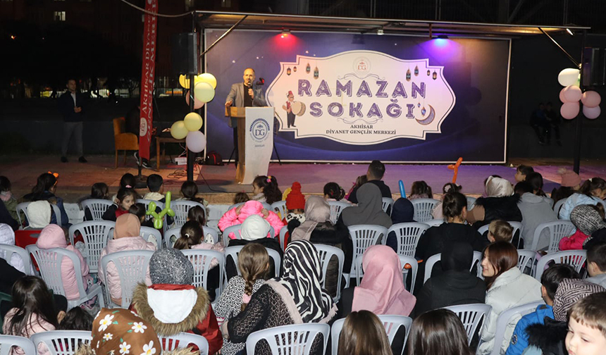 Akhisar’da ‘Ramazan Sokağı’ oluşturuldu