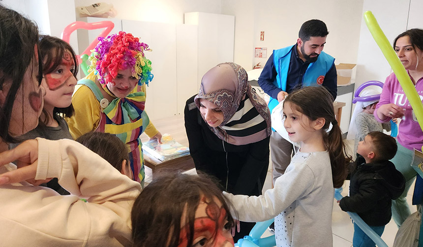 Antalya’da depremzede çocuklar müftülüğün etkinlikleriyle moral buluyor