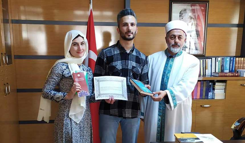 Güney Afrikalı Sasha Cook, Beşikdüzü’nde Müslüman oldu