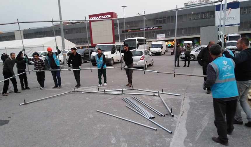 Müftülük, deprem bölgesinde ramazan ayı için çadır mescitler kuruyor