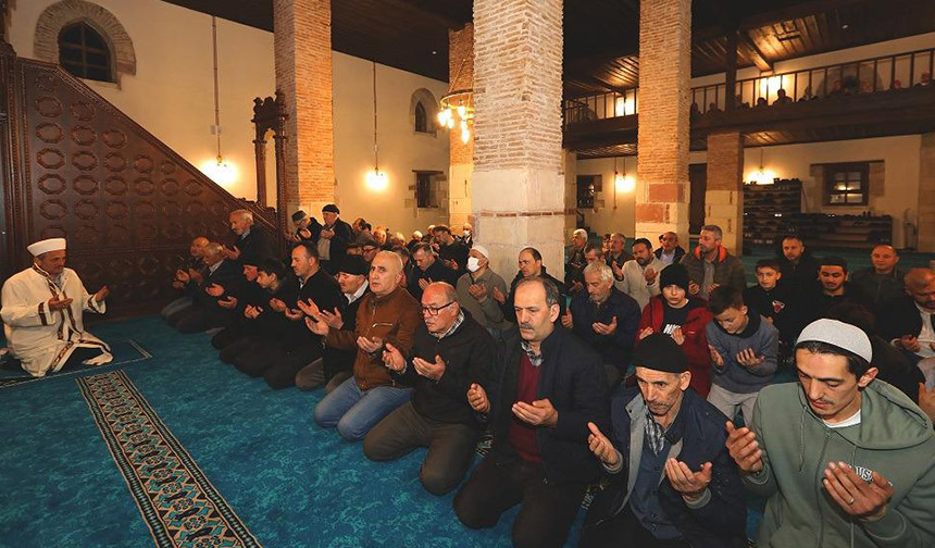 Ordu’da restore edilen 600 yıllık cami ibadete açıldı