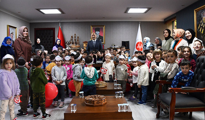 Genel Müdür Bilgin, 23 Nisan’da çocukları kabul etti