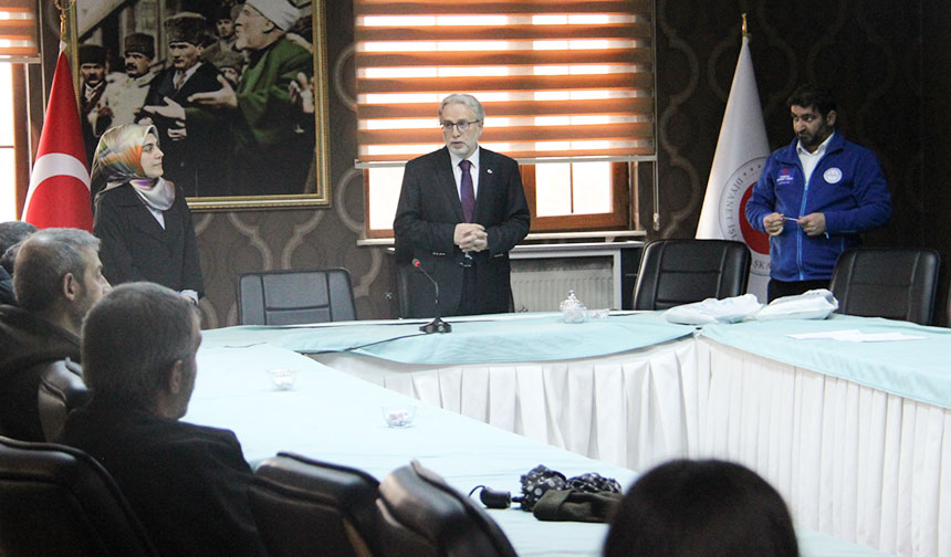 Erzurum’da depremzedeler  için başlatılan yardım seferberliği sürüyor