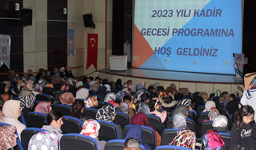 Bitlis Müftülüğü
Bitlis'te "Kadir Gecesi" coşkusu yaşandı