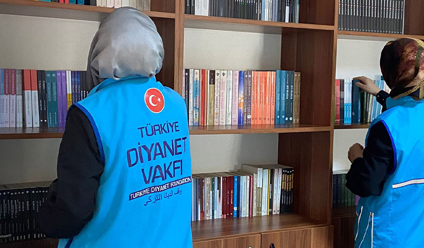 Bolu’da “Hediyem Kitap Olsun” kampanyası kitapları dağıtılıyor