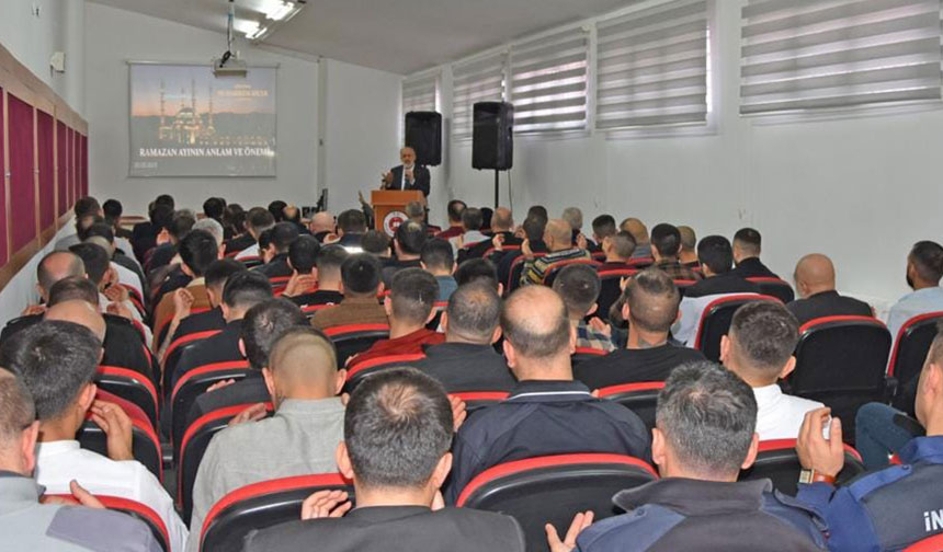 Cezaevinde Ramazan konferansı – Diyanet Haber