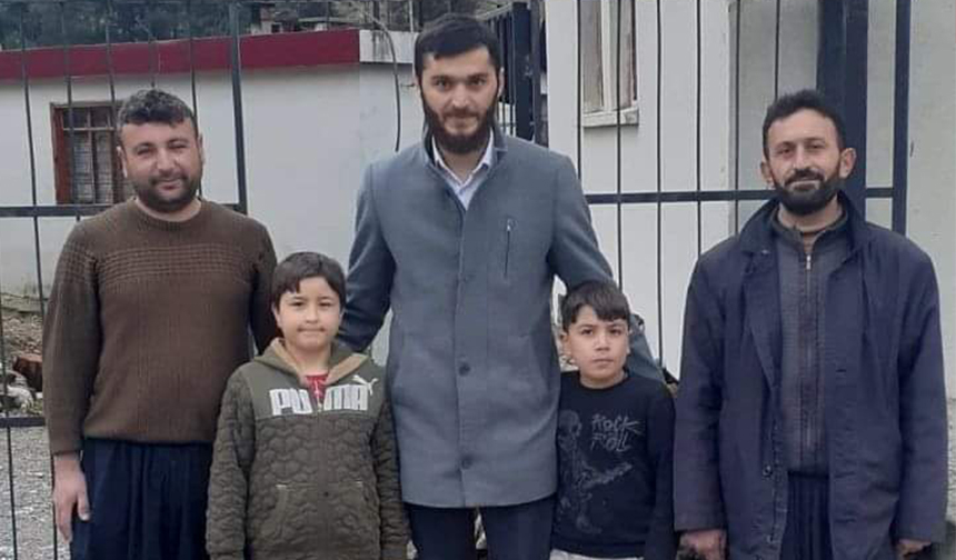 Minik öğrenci kumbarasını kardeşleri için açtı