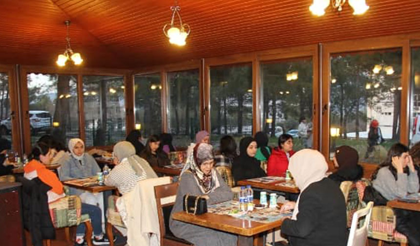 Muğla Müftülüğü
Müftülük depremzede gençlerle iftarda buluştu