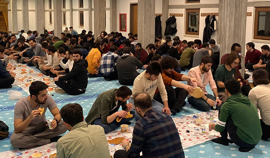 ODTÜ’lüler geleneksel iftar sofrasında buluştu