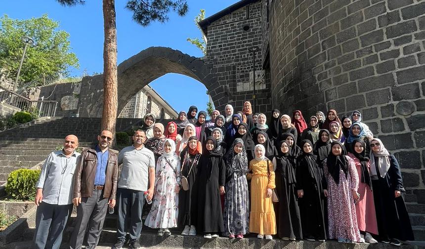 Hafızlık öğrencileri gezide buluştu – Diyanet Haber