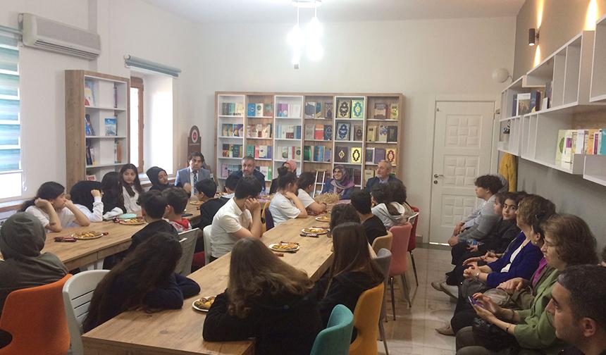 Isparta’da gençler değerleriyle yetişiyor – Diyanet Haber