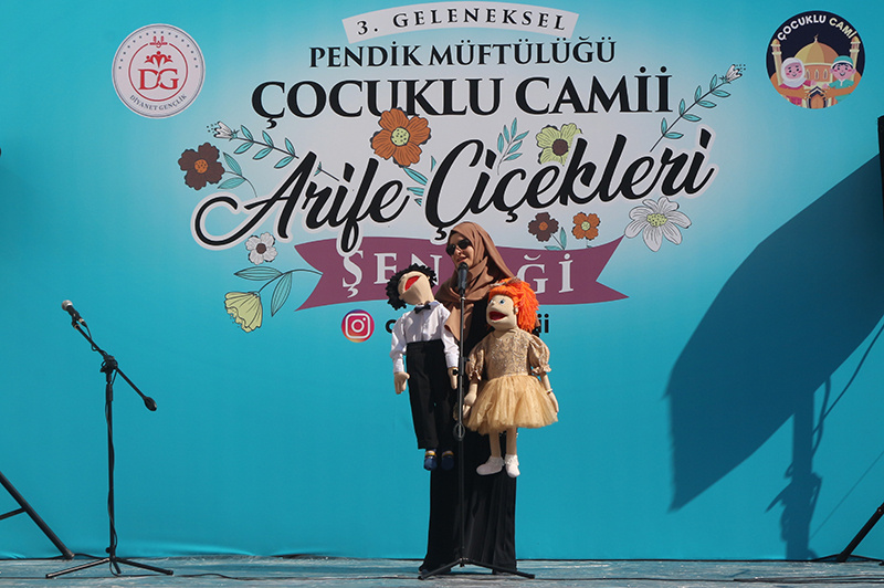 Pendik’te çocuklar için “Arife Çiçekleri Şenliği” düzenlendi