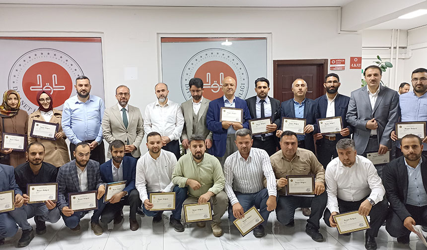 Ağrı’da din görevlileri ödüllendirildi – Diyanet Haber