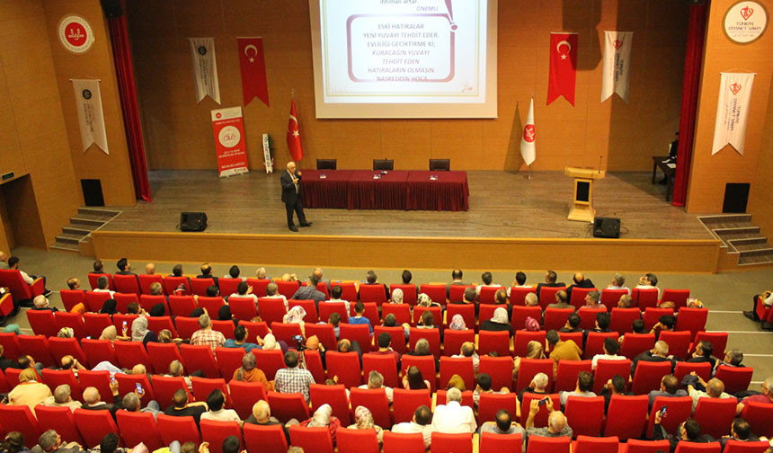 Aydın’da mutlu yuvanın sırları paylaşıldı