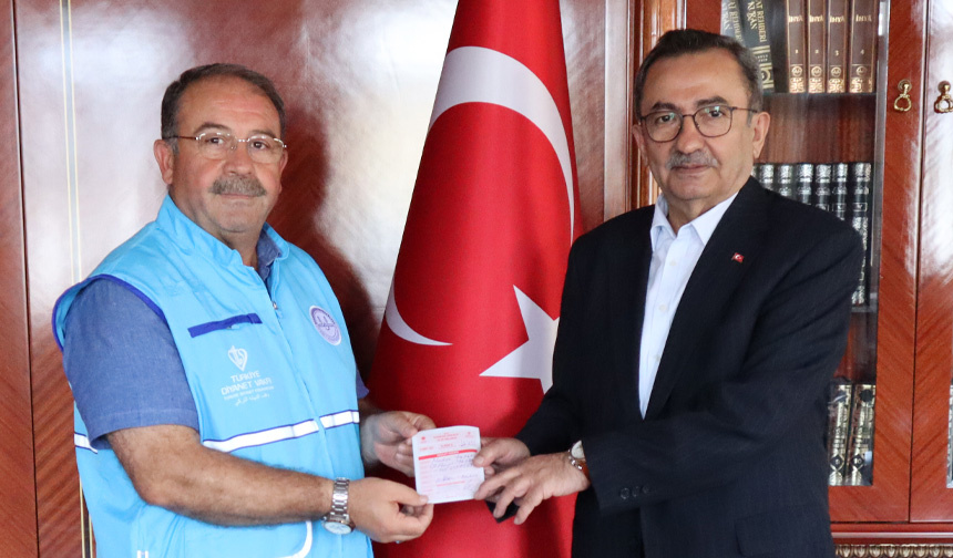 Müftü Yaşar, kurban vekaletini TDV’ye verdi