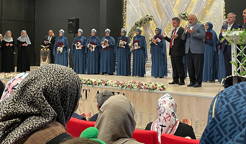 Çatalca’da hafızlar taç giydi – Diyanet Haber
