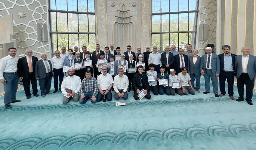 DİTİB’li öğrenciler dört dalda Almanya finali için yarıştı