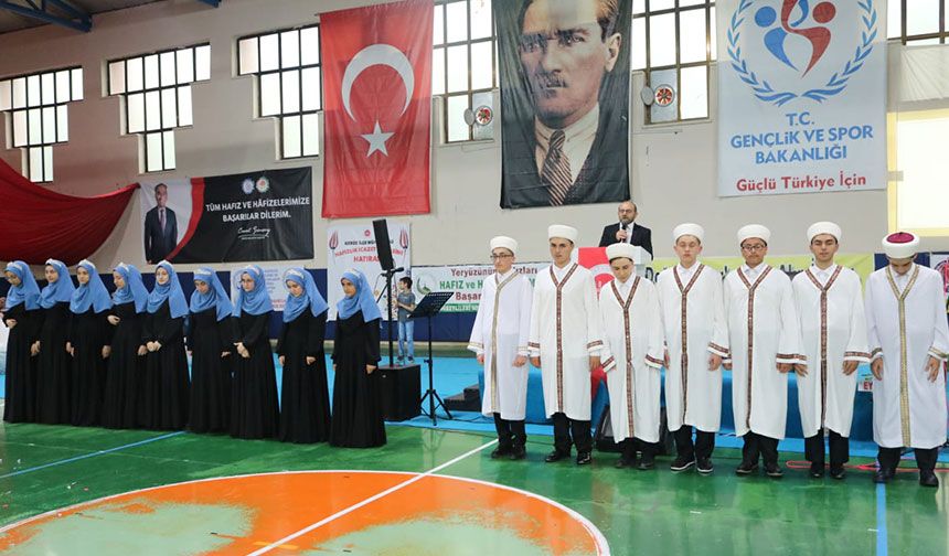 Gerze’de bir ilk: Hafızlık icazet merasimi düzenlendi