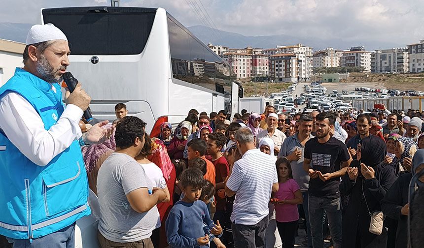Hatay’da depremzede hacı adayları kutsal topraklara uğurlandı