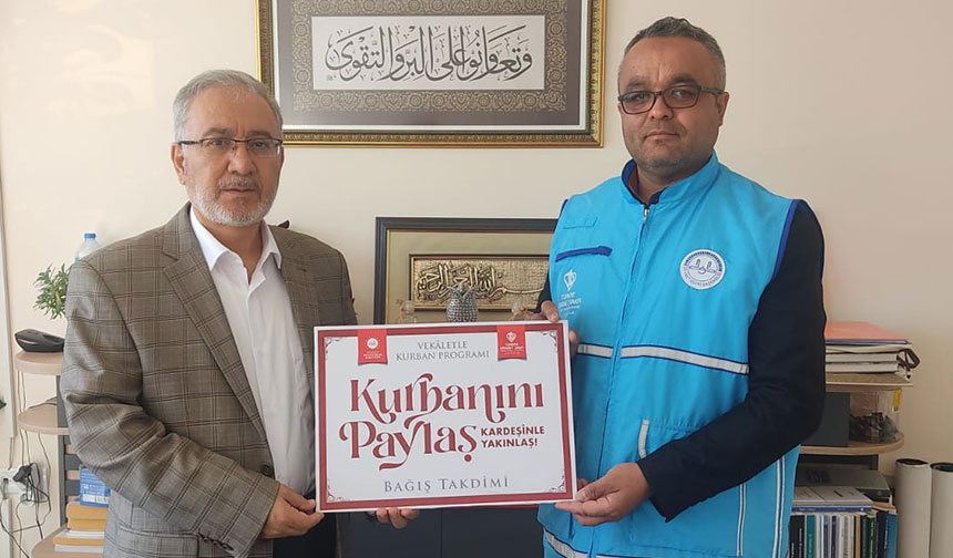 Müftü Vekili Taş, kurbanını TDV’ye bağışladı