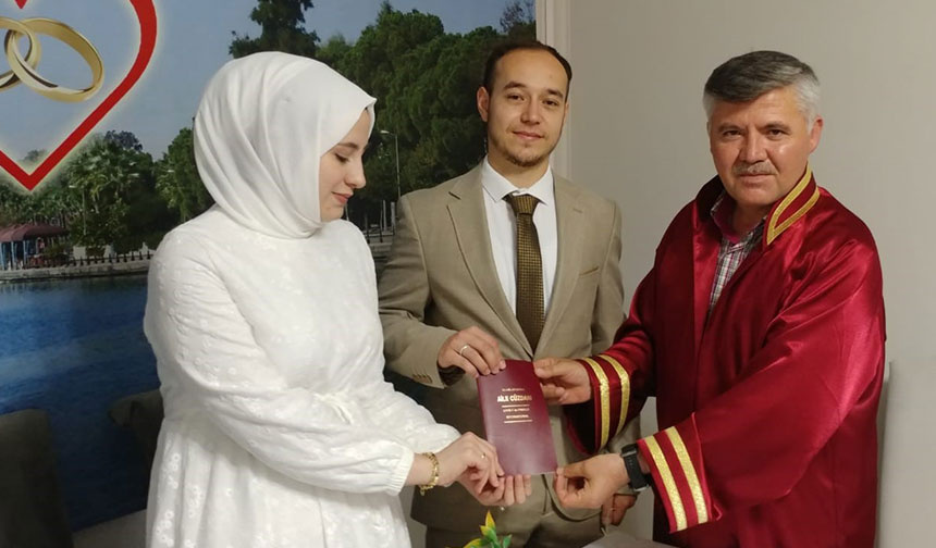 Genç müezzin Müftülükte dünya evine girdi