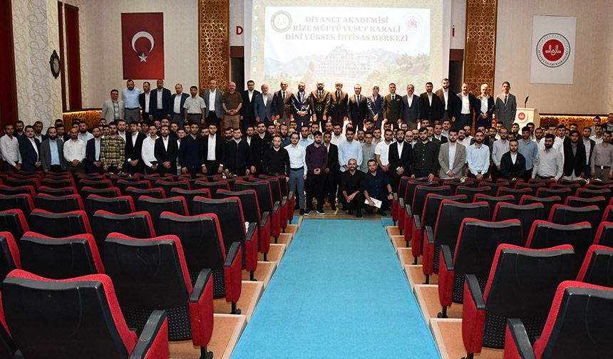 Rize’de aday din görevlileri eğitime başladı
