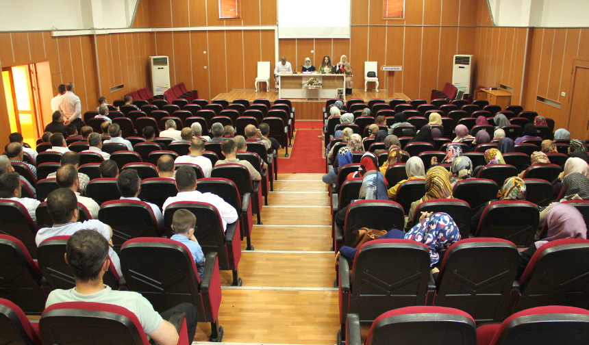 Bolu’da “Bir Yetime Aile Olmak” paneli