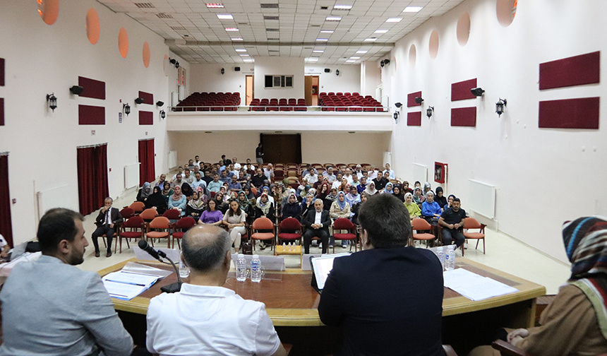 Çankırı’da “Bir Yetime Aile Olmak” paneli