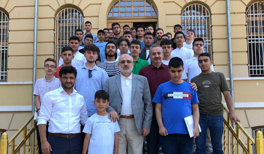 Diyanet’ten genç sadalara eğitim semineri