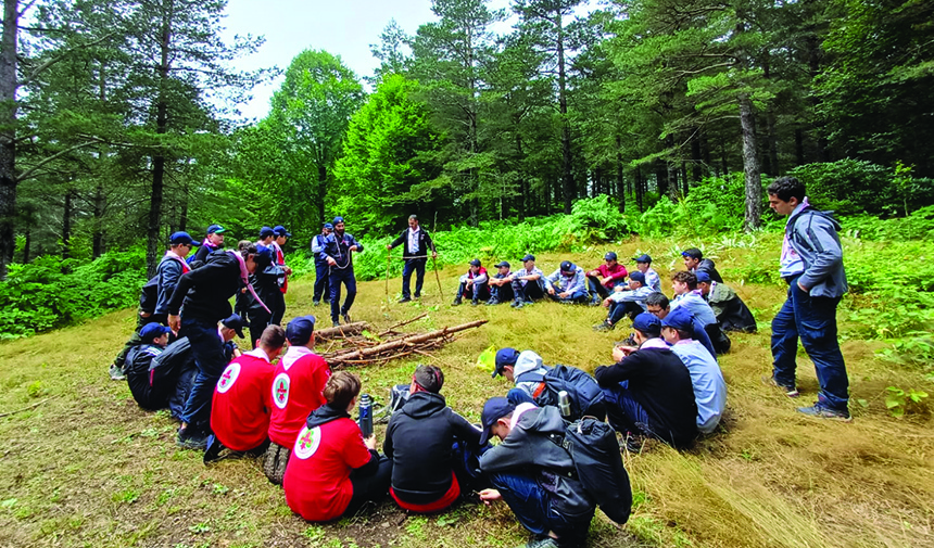 Akyazı’da gençler kampta buluştu – Diyanet Haber