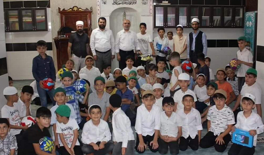 Bağlar’da öğrenciler ödüllendirildi – Diyanet Haber
