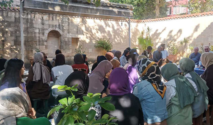 Müftülük gençleri kahvaltıda buluşturdu – Diyanet Haber