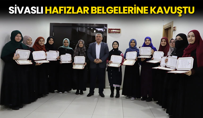 Sivaslı hafızlar belgelerine kavuştu – Diyanet Haber