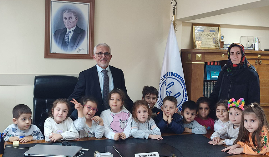 Öğrencilerin Filistinli kardeşlerine desteği sürüyor