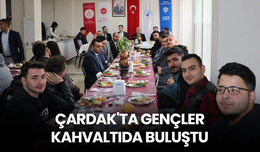 Çardak’ta gençler kahvaltıda buluştu – Diyanet Haber