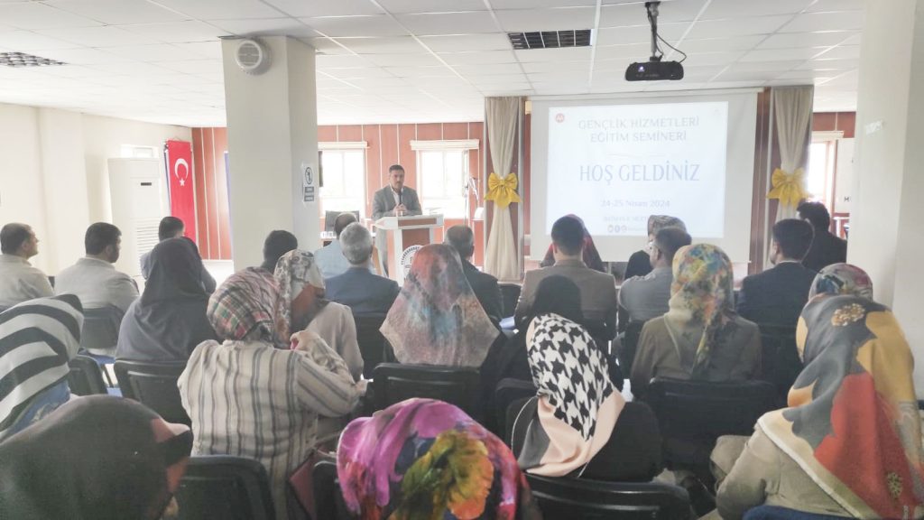 Batman’da gençlik hizmetleri eğitim semineri