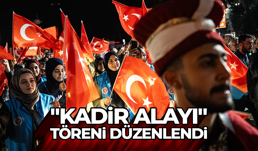 Fatih’te mehteran takımı eşliğinde “Kadir Alayı” töreni düzenlendi
